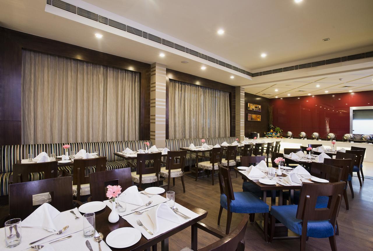 The Manor Bareilly By Leisure Hotels Extérieur photo