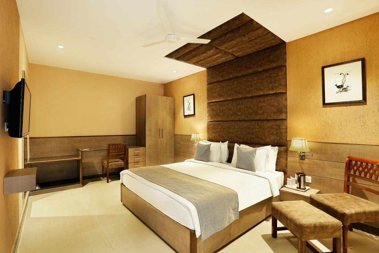 The Manor Bareilly By Leisure Hotels Extérieur photo