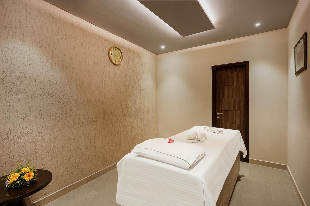The Manor Bareilly By Leisure Hotels Extérieur photo